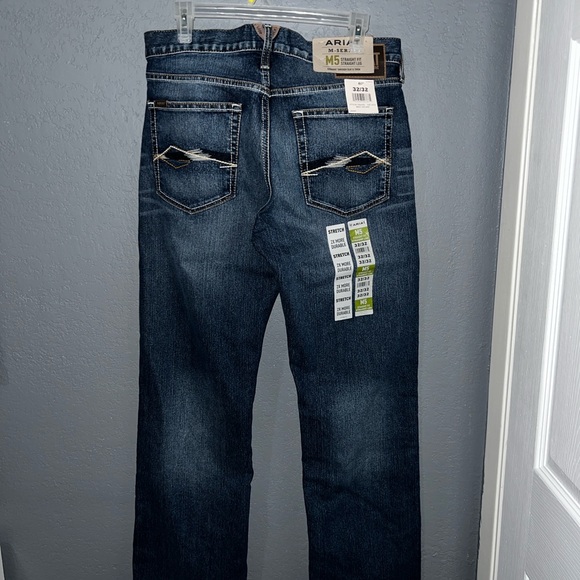 M5 Straight Stretch Leg Jeans - Picture 3 of 3